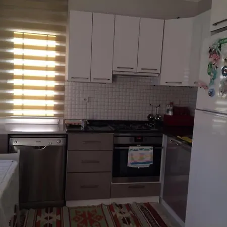 Izmir Apart 3 Apartment